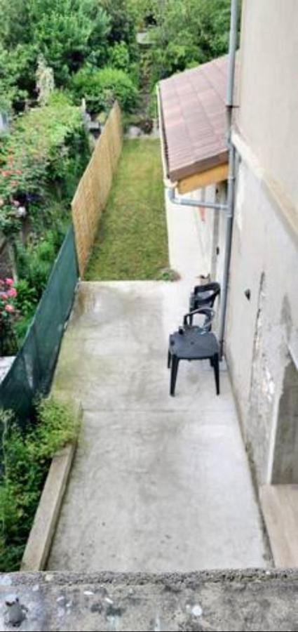A Portee De Mains Blaye-Les-Mines Экстерьер фото